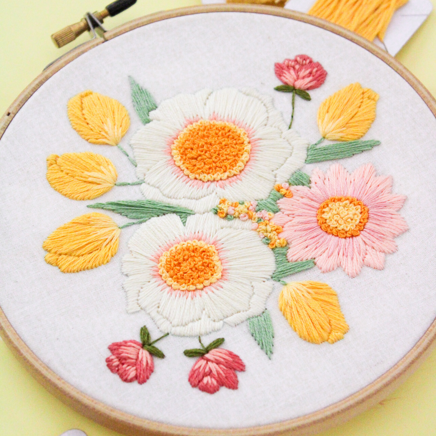 Summer Bouquet Embroidery Pattern